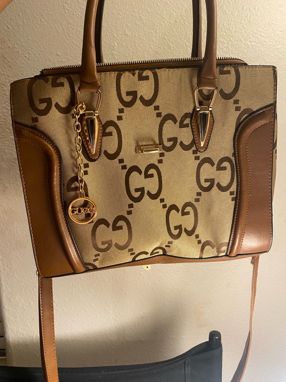 Free fashion bag with shoes purchasedBeige and Brown GG Canvas Tote with Gold